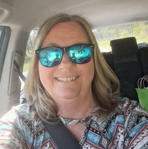 Meet your Posher, Carla